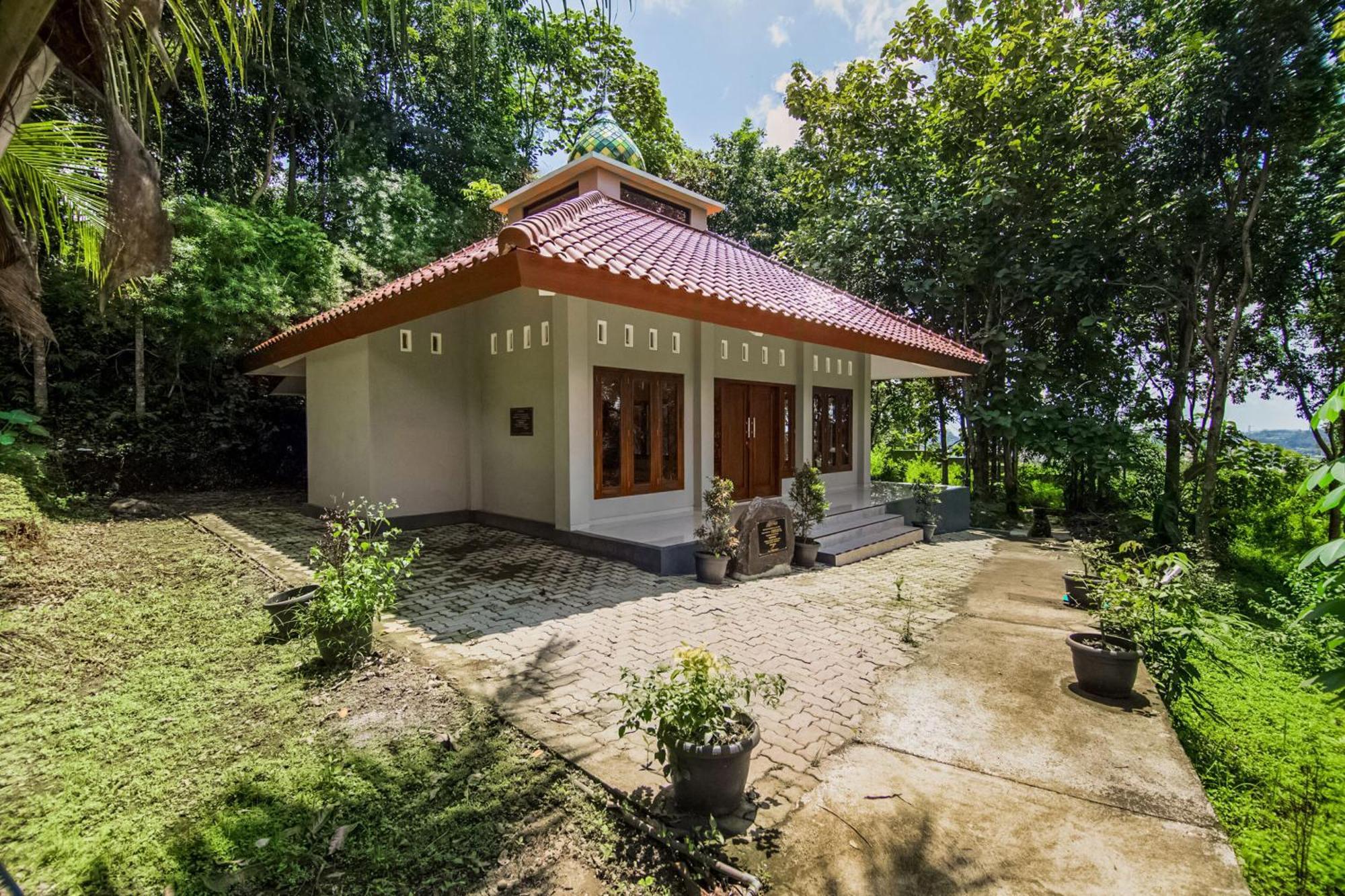 Wisma Langen Werdhasih Semarang Exterior foto